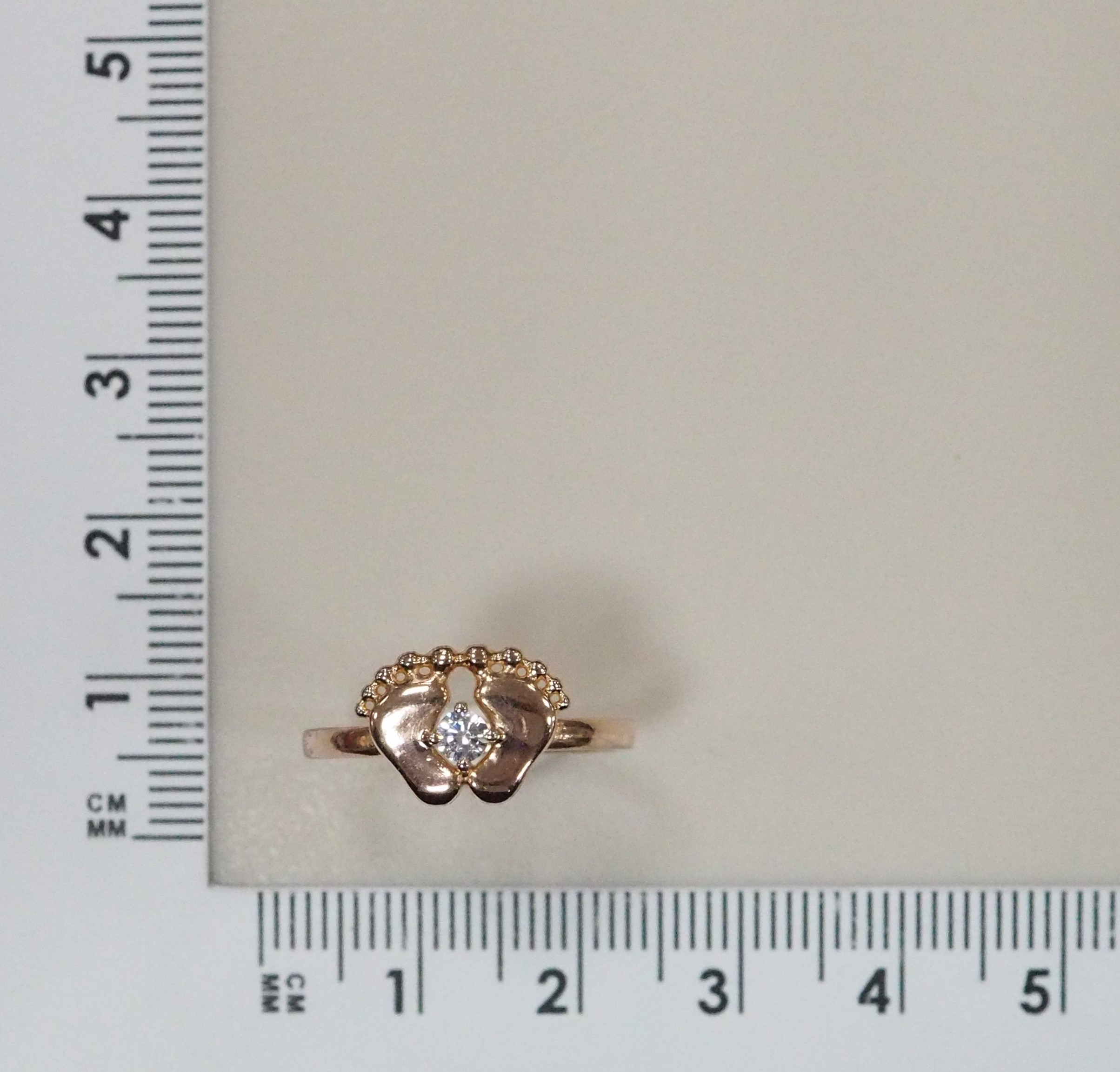 Серебряное кольцо с фианитом